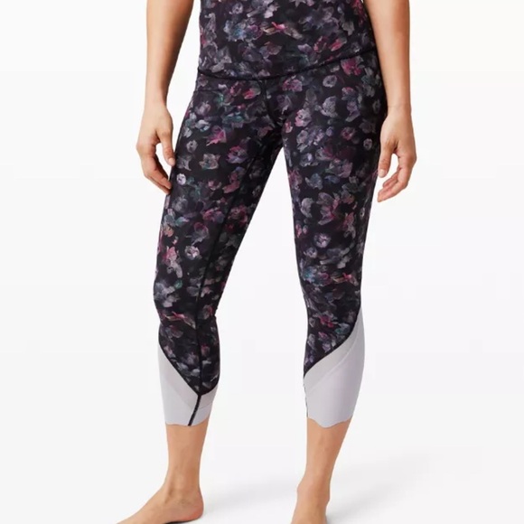 Lululemon Wunder Under Scalloped Hem Crop 23” High Rise Women's Leggings Size 14 - Picture 1 of 10